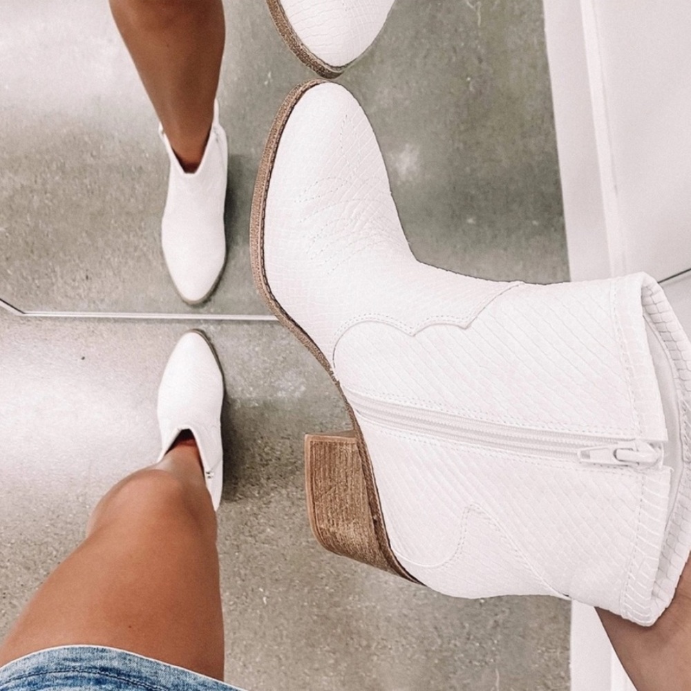 White Ankle Cowboys Boots